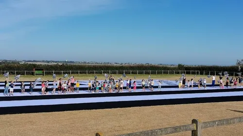 Un Gwenn ha Du géant à Tréflez.